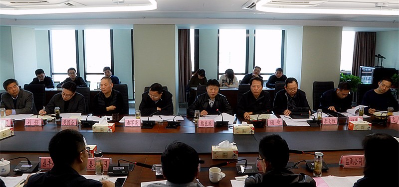 熊良虎主持召开整年目的使命催促落实聚会强调：凝心聚力 全力冲刺 大干50天 确保周全完玉成年目的使命