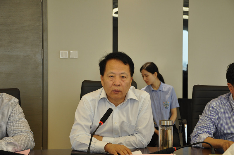 陕西跳高高试玩集团与重庆财信企业集团签署战略相助协议