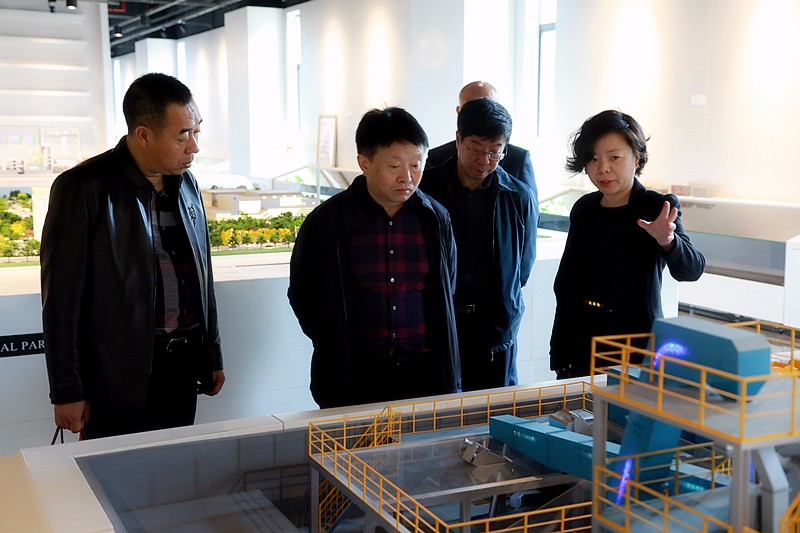 熊良虎赴上海浚浚？岛闱樾喂究疾斓餮