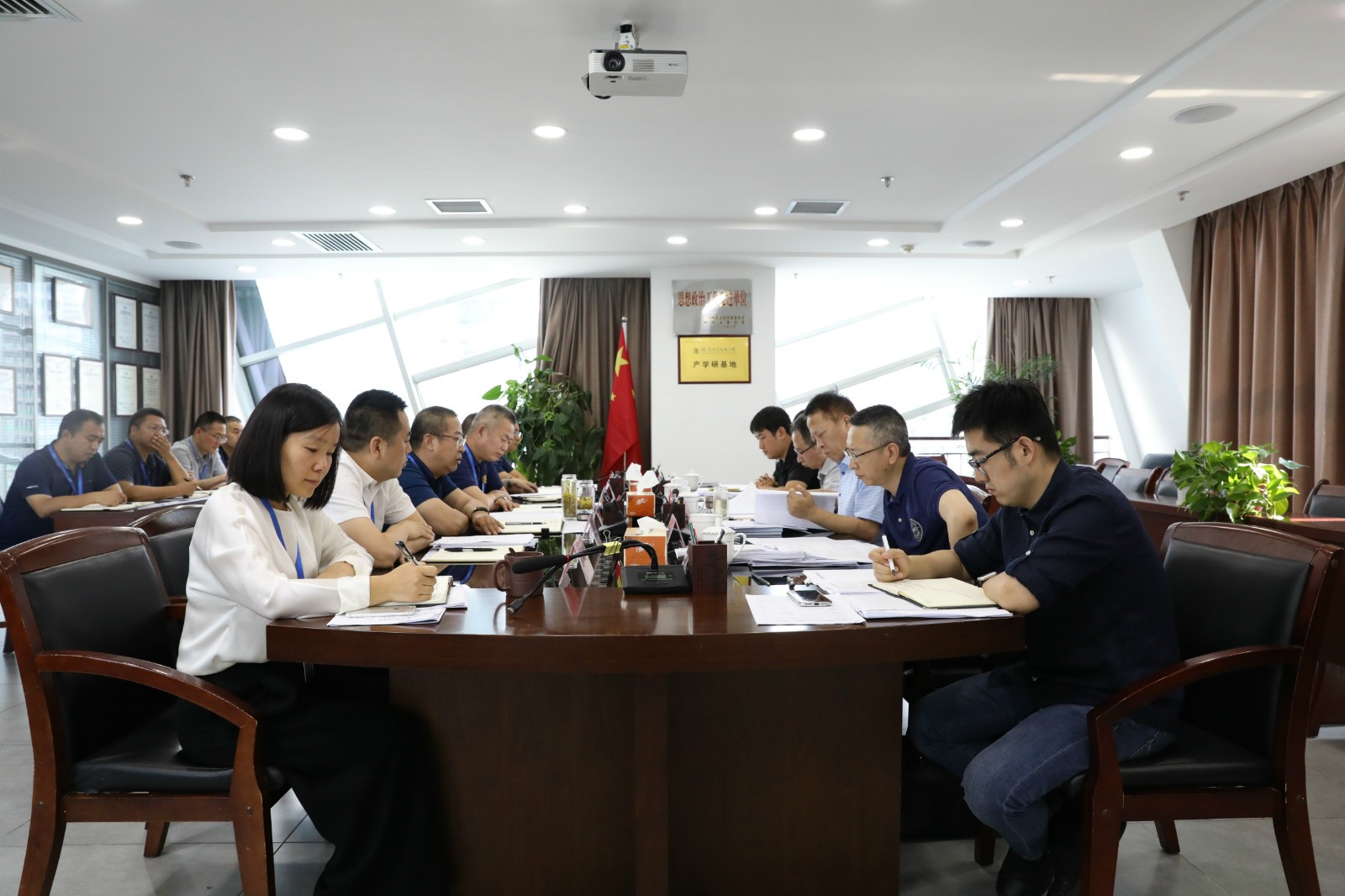 顾峰到水情形公司开展“不忘初心、切记使命”主题教育专题调研