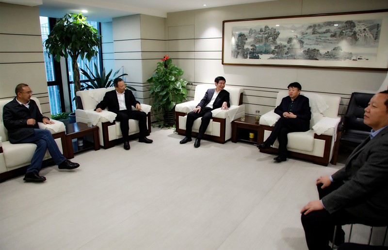 陕西跳高高试玩集团携手农刊行陕西省分行开展黄河流域生态；；は钅肯嘀芰蓟⒆蘧辗匠鱿