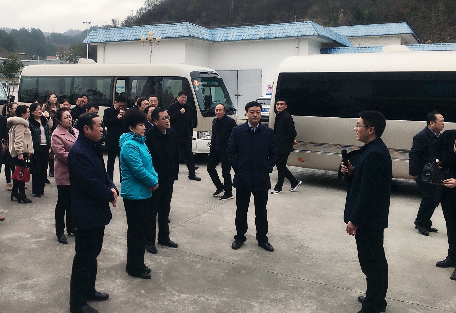 商洛市人大常委会党组副书记、副主任刘淑慧到水情形公司商南污水处置惩罚厂调研