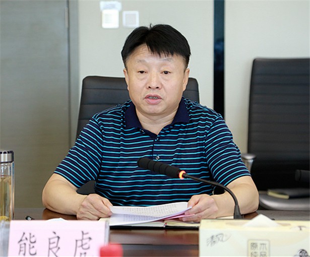 省国资委党委委员、副主任李凯到陕西跳高高试玩集团调研指导事情