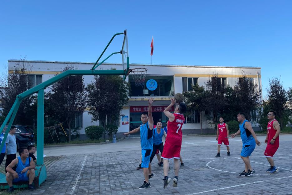 商南公司举行“迎盛会、庆国庆”职工运动友谊赛