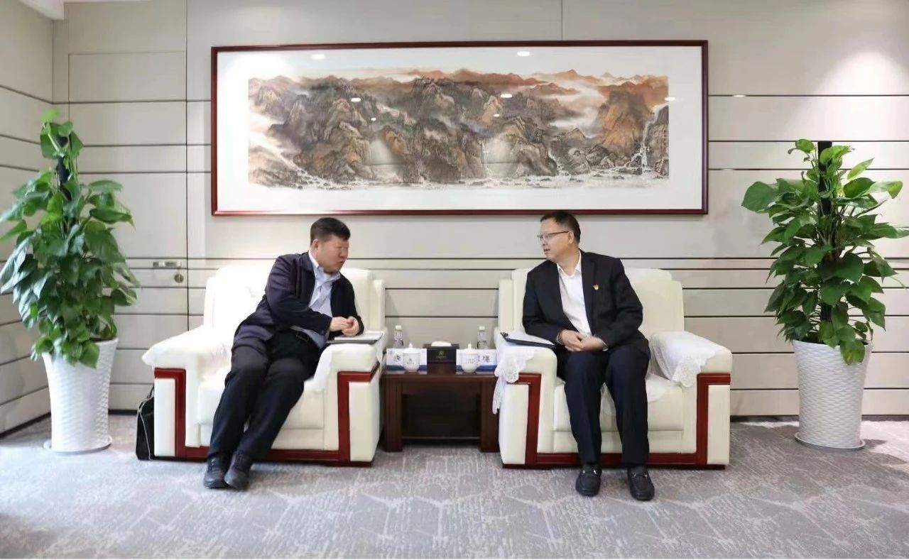 陕西跳高高试玩集团与宁夏建投集团座谈交流